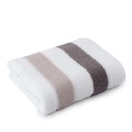 Toalha esportiva de algodão puro executando toalha estendida