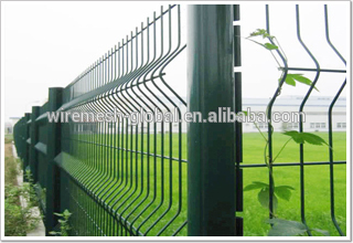 Curvy Welded Fence