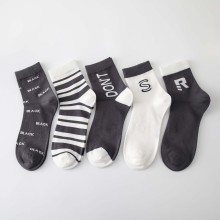 Паўсядзённыя шкарпэткі ў сярэднім для мужчын