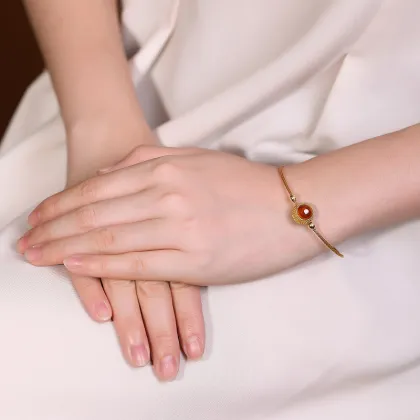 Gold-Plated Natural Garnet Inlaid Temperament Retro Bracelet