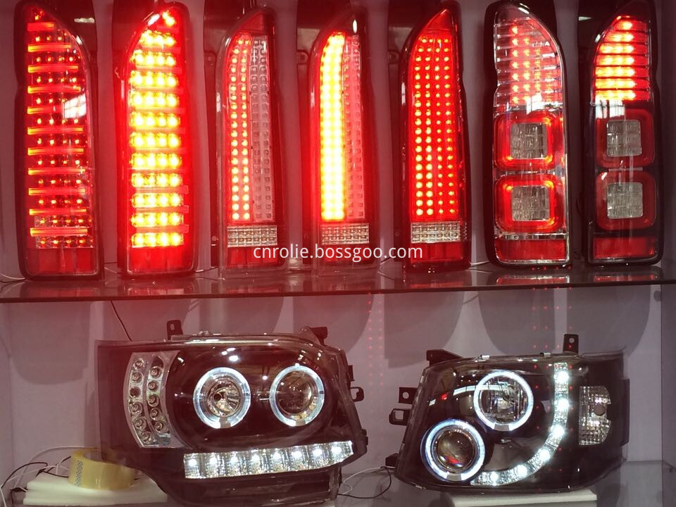 Toyota Hiace commuter van rear double light source led tail lamps lights parts accessories (2)