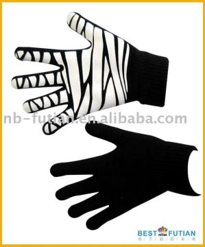Printed knitted magic gloves/Material:100% acrylic