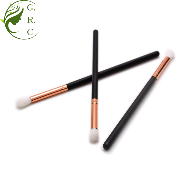 eyeshadow brush elf eyeshadow brush elf