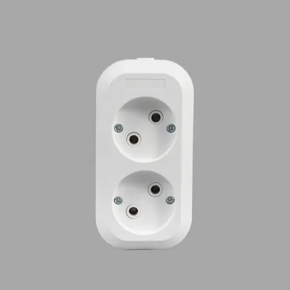 10/16A 2-Way Group Socket With or Without Wire
