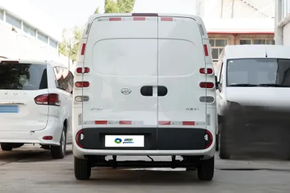 SAIC Maxus DANA V1 Electric Cargo Van - 6 Seats 350/404KM Range