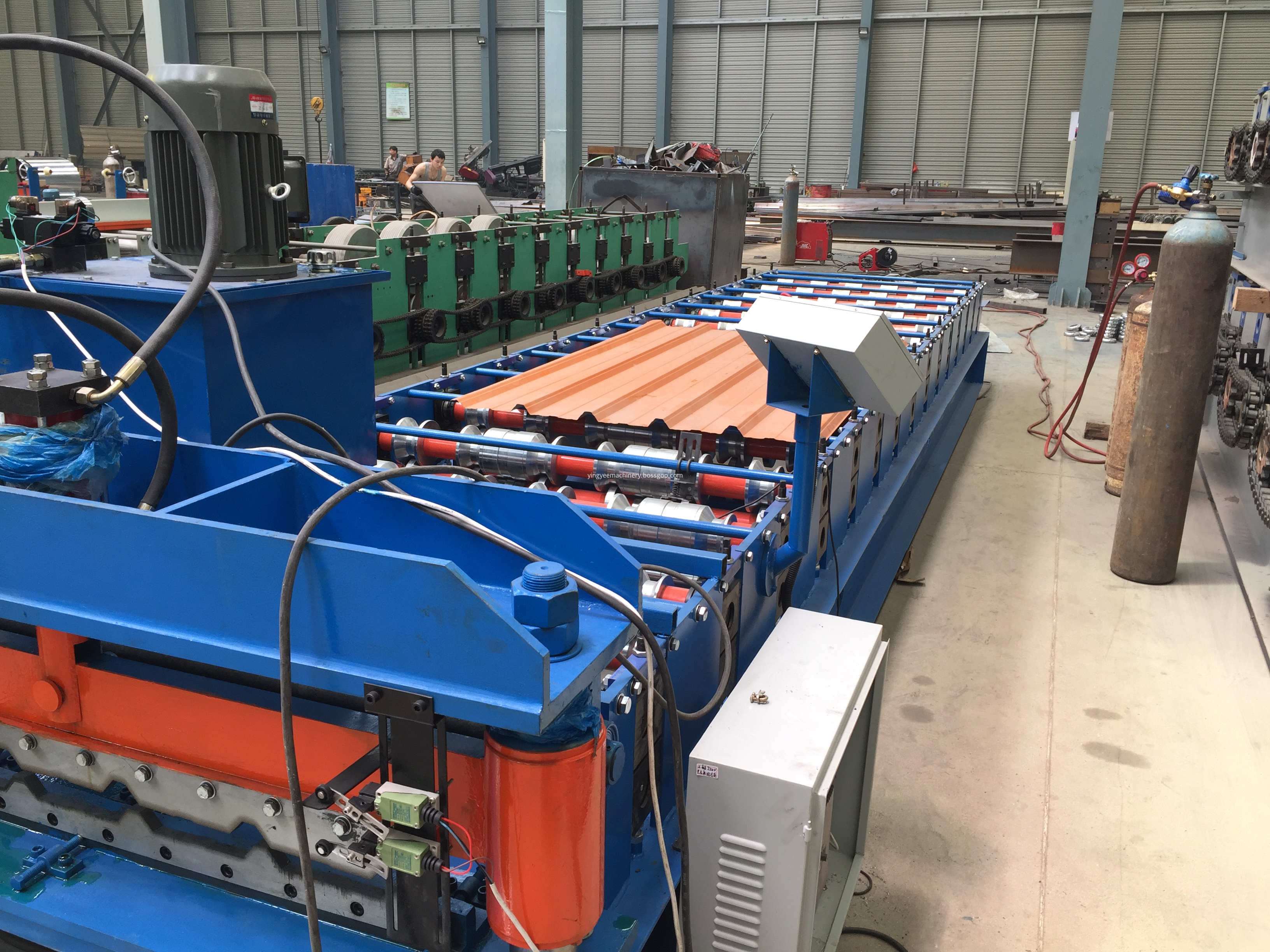 IBR roof sheet roll forming machine