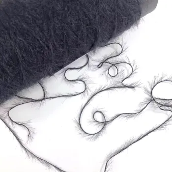 Dyed 100% Nylon Crocheted Feather Yarn 7.3NM for Knitting Scarf