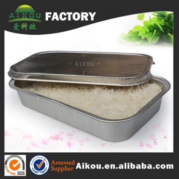 Disposable heat resistant foil takeaway food container with lid