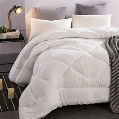 Warm down-filled quilt core for cold winter nights