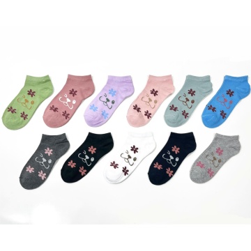Wholesale cute ladies socks