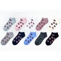 Embroidered collision color solid short tube girl socks