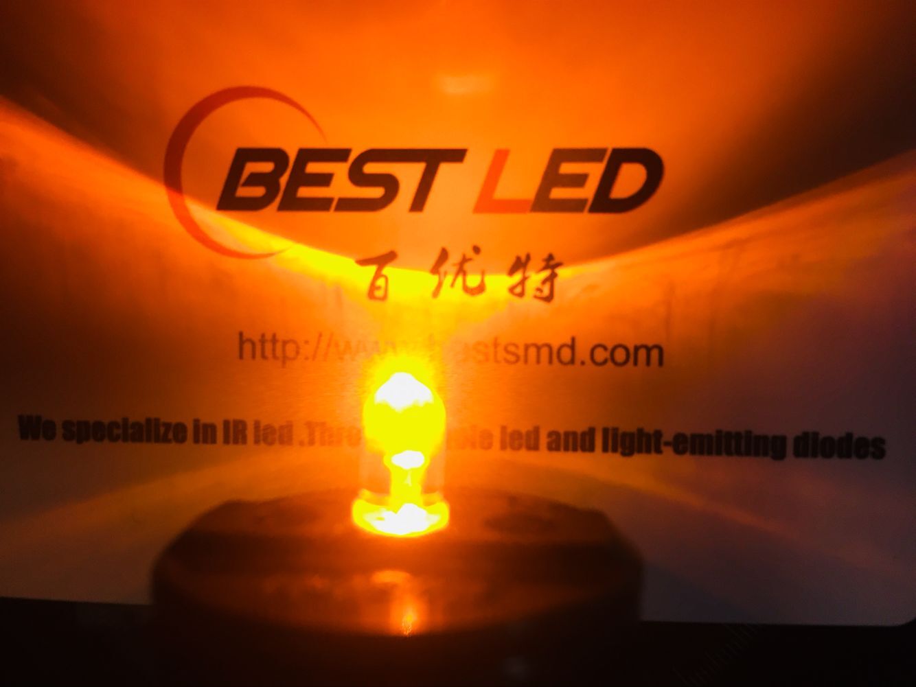 What colour LED do I need in the LED mask?