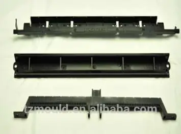 Socket insulator injection mold