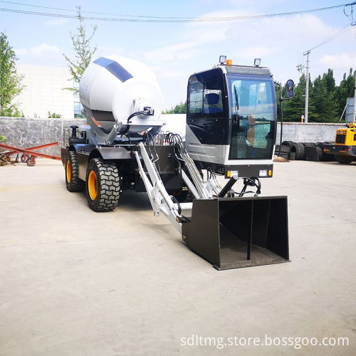 High Efficiency 4X4 Diesel Self Loading Concrete Mixer Truck - 2.0 m³ Capacity