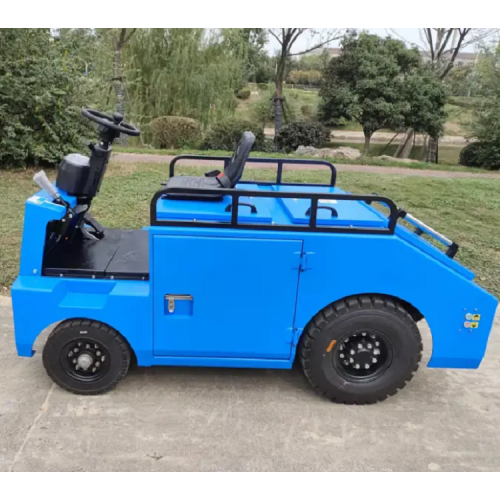 Four-Wheels Electric Tow Tractor