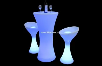 Led Lighting Cocktail Table / 100-240v Outdoor Furniture For Party &amp; Exhibition