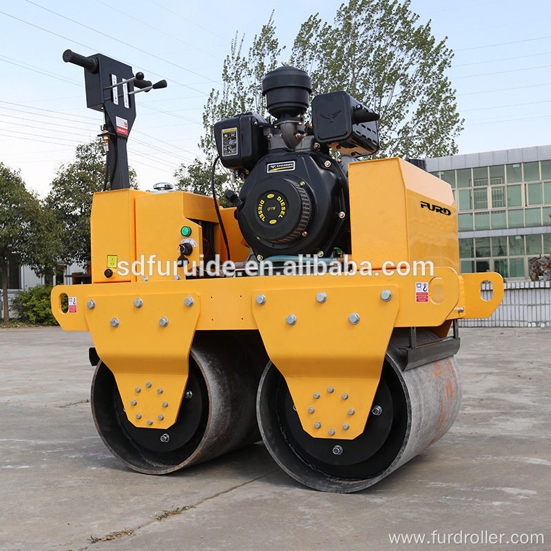 Small double drums vibratory road roller for sale Small double drums vibratory road roller for sale FYL-S600C