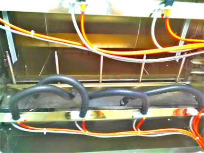 Non-standard wooden door spray paint machine