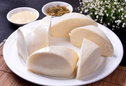 Steamed Bread Stuffed Milk Powder