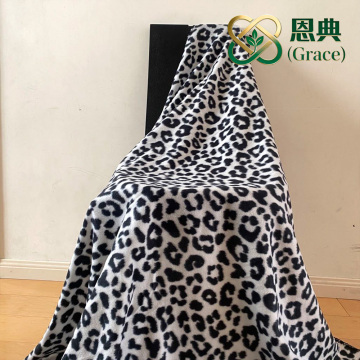 Cobertor de lã com estampa de leopardo Grace