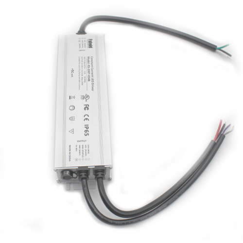 200W는 조정 가능한 전력 공급을지도했습니다