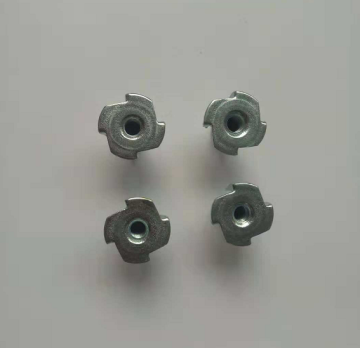 Full thread Disc carbon steel Four claws Nut