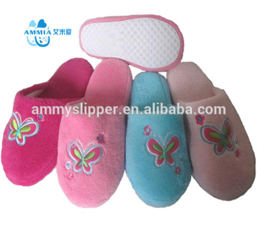 OEM kid's warm indoor slippers factory cheap wholesale slippers