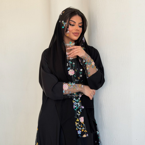 گلدوزی عبای باز با روسری