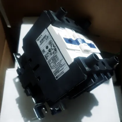 Schneider LC1D80008M7 220AC Relay