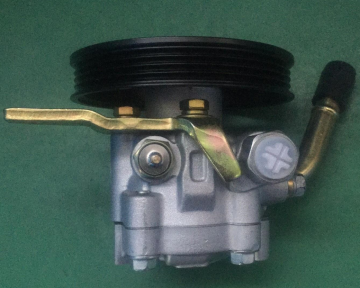 Pompa del servosterzo per la famiglia Haima Mazda 1.6 116-D010 B25D-32-650-BL2