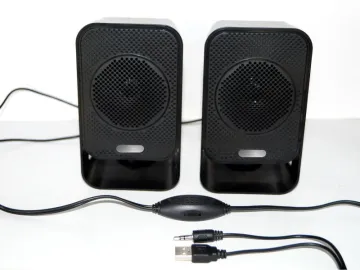 2.0 portable stereo computer system