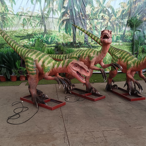 Jurassic Park Animatronic Velociraptor