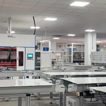 High-Efficiency 550W Ja Half Cell Solar Panel for Home Energy System