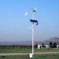 CE RoHS ได้รับการรับรองมาตรฐาน ISO9001 Solar Wind Hybrid Light