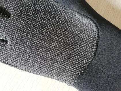 Kevlar neoprene outdoor wetsuit gloves near me