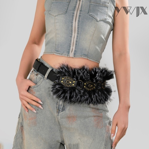 Современный женский ремень, украшенный заклепками