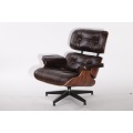 Charles și Ray Eames Lounge Chair și otoman