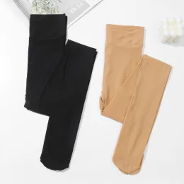 Medium thick oversized pantyhose