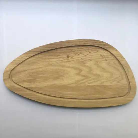 Oak wood oval cutting baord with well