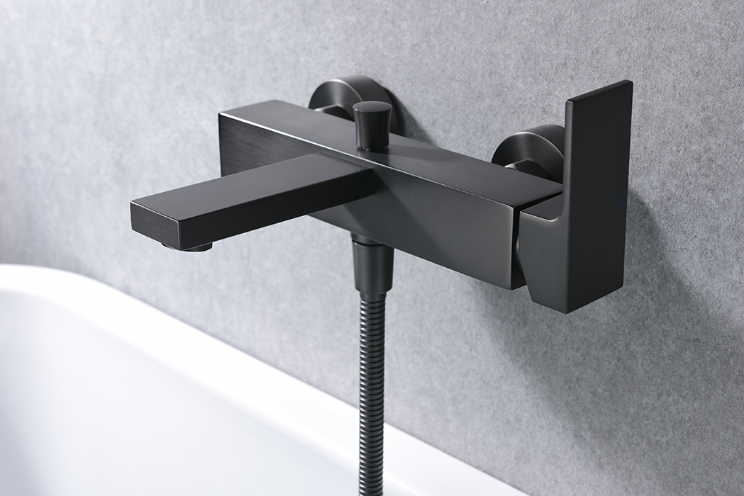 roman bathtub faucet