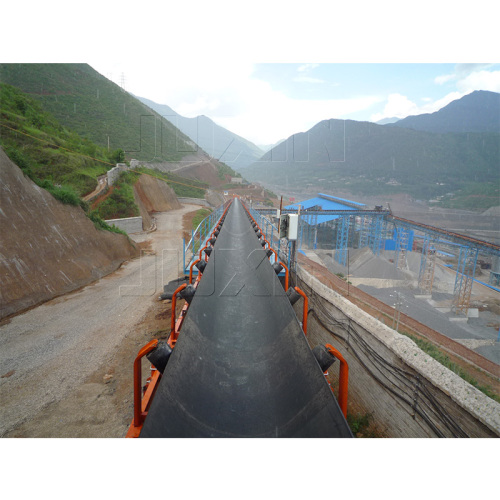 Mineração de longa distância Equipamento transportador de correia para cima