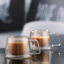 Chávena de café com vidros isolados para bebidas quentes para cappuccino