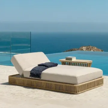 Outdoor Rattan Lounger Beach Chair - Waterproof Sun Lounge Chaise for Garden
