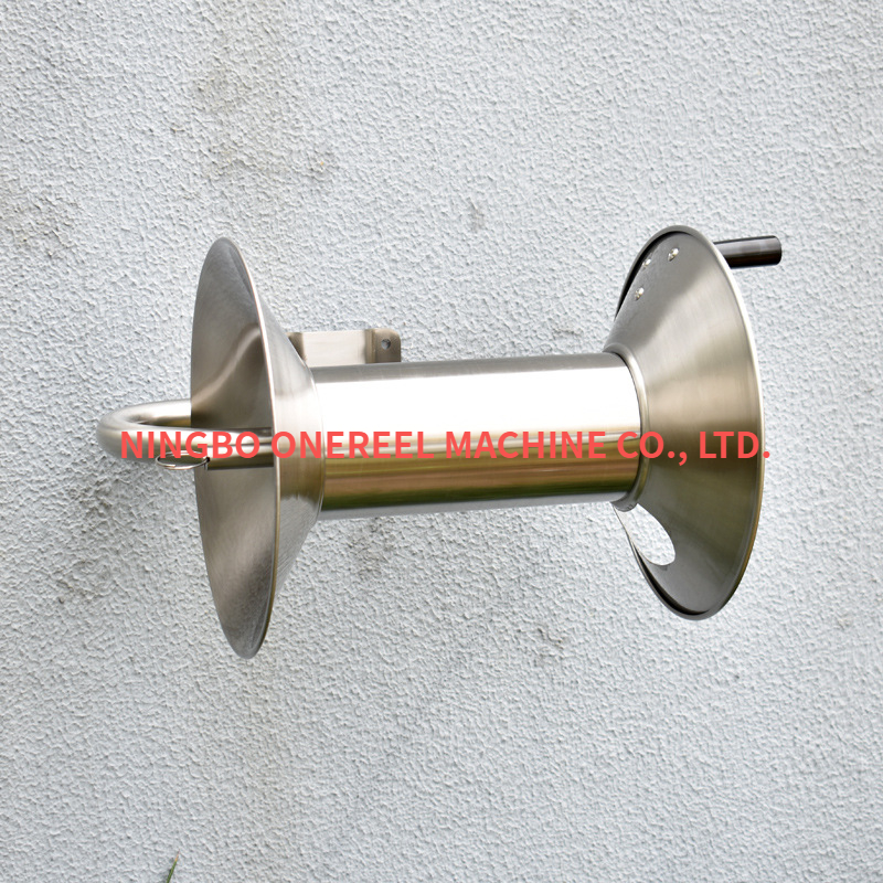 Wall-Mounted Watering Hose Storage Reel (4)