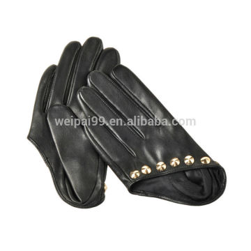 Hot selling fashion half a palm rivet decoration sheepskin drving leather gloves