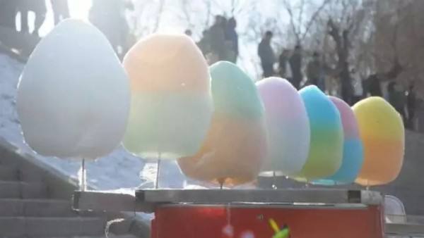 gas cotton candy floss machine	cart with 4 wheels