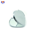 Mini espelho de bolso liso em formato de coração de metal