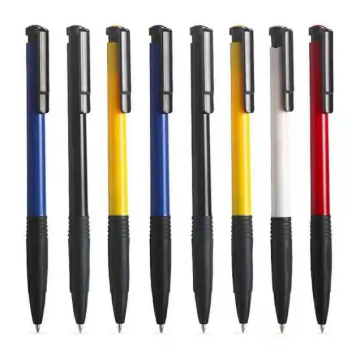Machine de moulage par injection verticale pour stylo à bille bicolore
