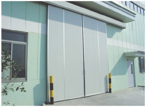 Automatic warehouse pull push door