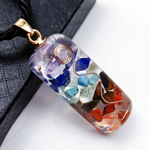 7 Chakra Energy Pendant Orgonite Necklace Rainbow Crystal Pendant Yoga Meditation Necklace Resin Jewelry for Women Men